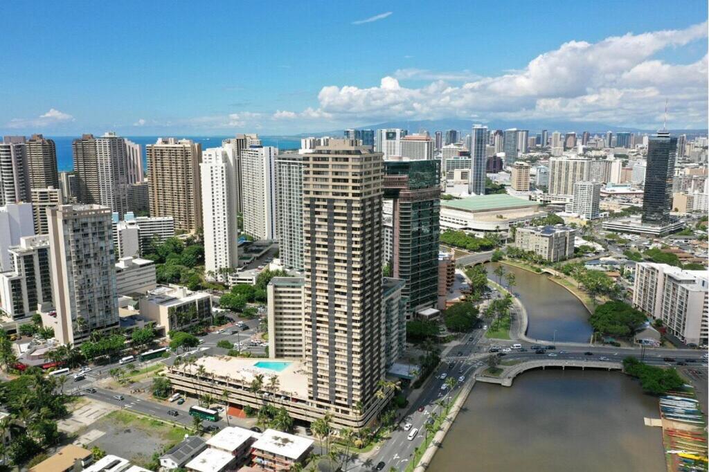 Hawaiian Monarch Penthouse 401 By Hawaii Ocean Club Apartment Хонолулу Екстериор снимка